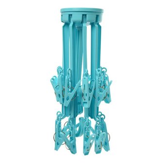 Carousel dryer with 18 clips